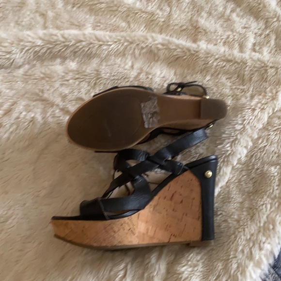 Practically New Guess Sandals - Picture 3 of 4